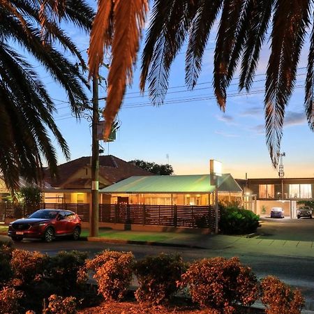 Court Street Motel Parkes Εξωτερικό φωτογραφία