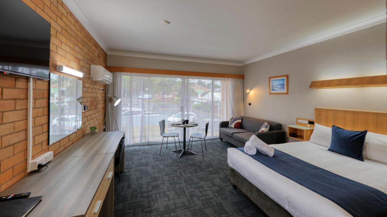 Court Street Motel Parkes Εξωτερικό φωτογραφία