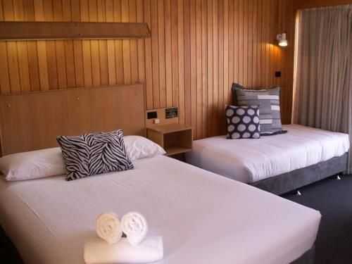 Court Street Motel Parkes Εξωτερικό φωτογραφία